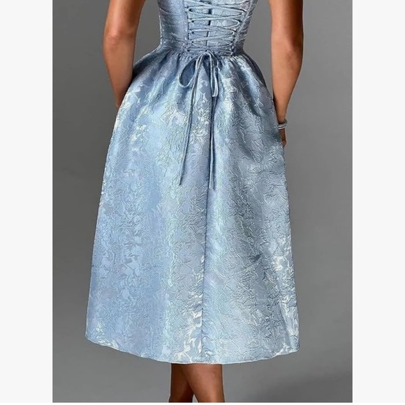 Elegant Strapless Blue Dress - Picture 3 of 3